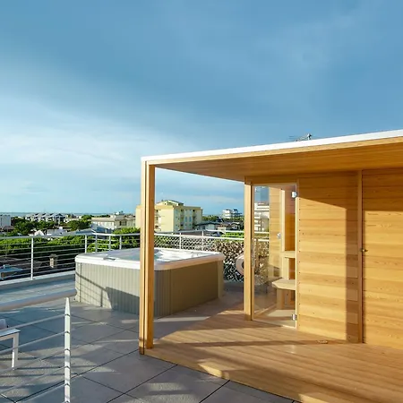 Appartamento Aurea Attico Con Jacuzzi E Vista Mare Lignano Lignano Sabbiadoro